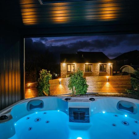 Rockside - Luxury 1 Bedroom Home With Hot Tub Central, Parking Pet Friendly Hot Tub Turns Off 930Pm 温德米尔 外观 照片