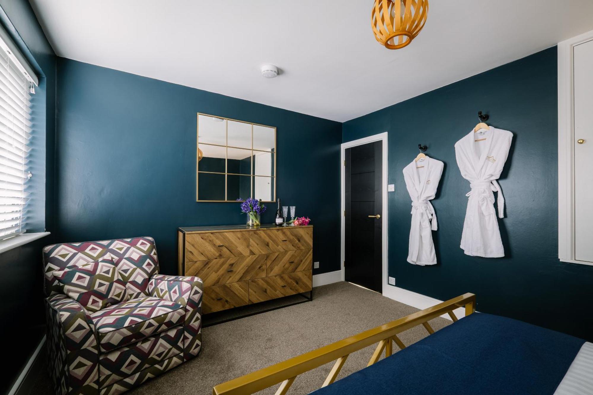 Rockside - Luxury 1 Bedroom Home With Hot Tub, Central Location, Parking And Pet Friendly 温德米尔 外观 照片